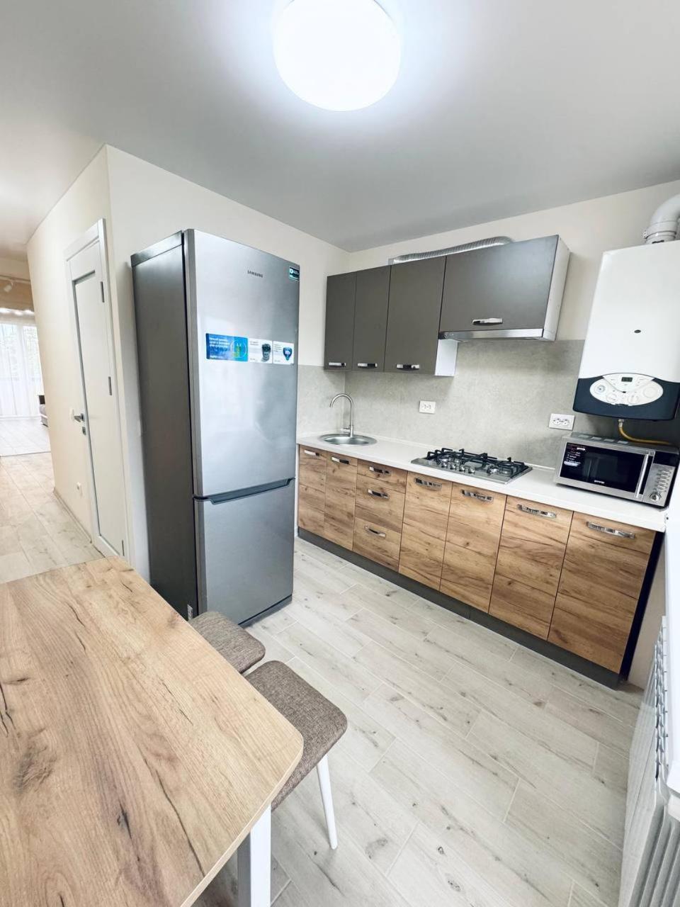 Двокімнатна Квартира На Корятовича, 2Б Beregovo Exterior foto
